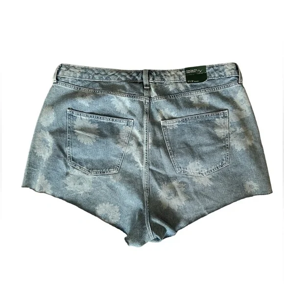 5/$25 Wild Fable Super High-Rise Cutoff shorts size 17 - Picture 2 of 5